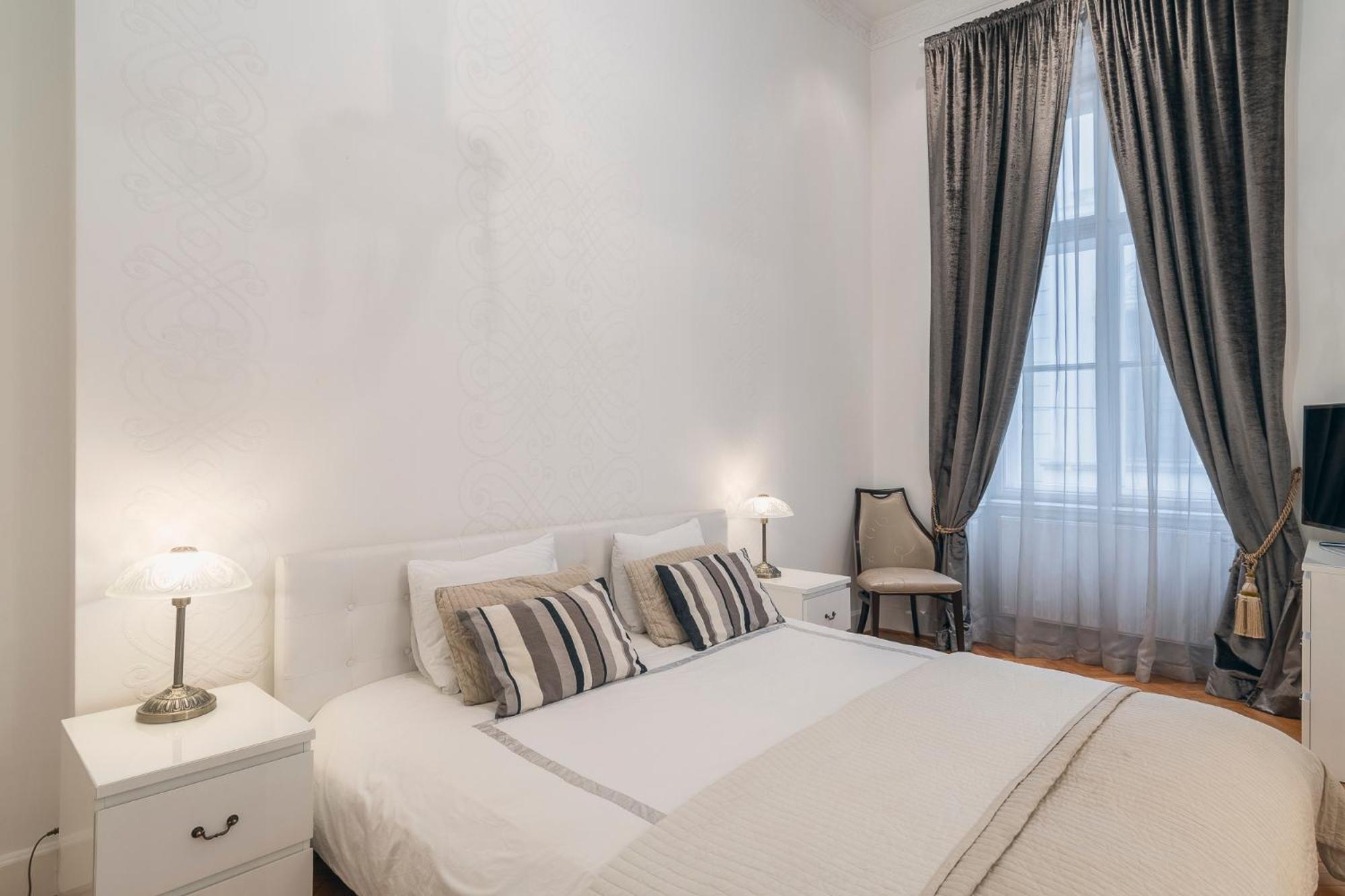 Basilica Palace Apartament *